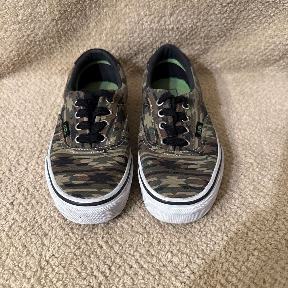VANS Era Digital Tribal Camo Sneakers Men's Size 4 1/2, Women’s 6 Skateboarding
